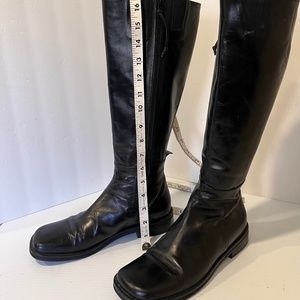 Donald J Pliner Tall Black leather Boots